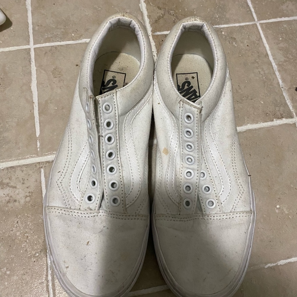 Vans - Picture 2 of 2